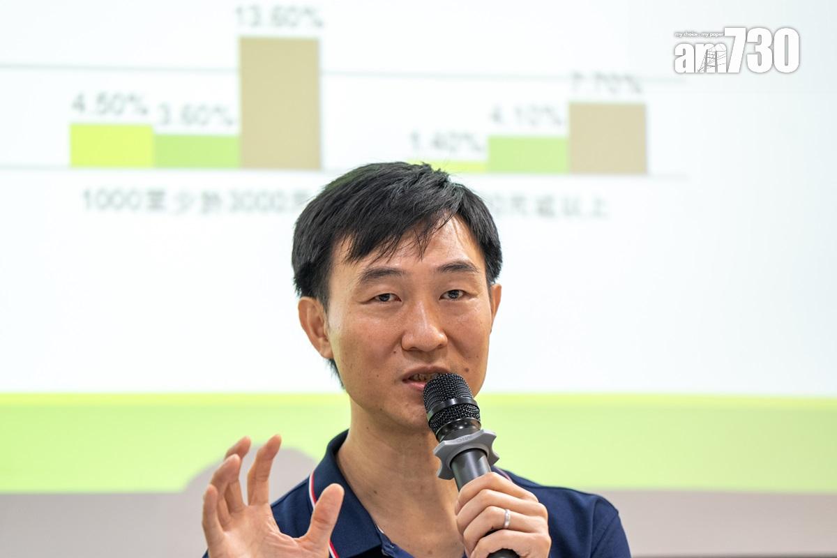 彭鴻昌批評,目前醫療費用減免機制未能協助有經濟困難的中下階層巿民。(林靄怡攝)