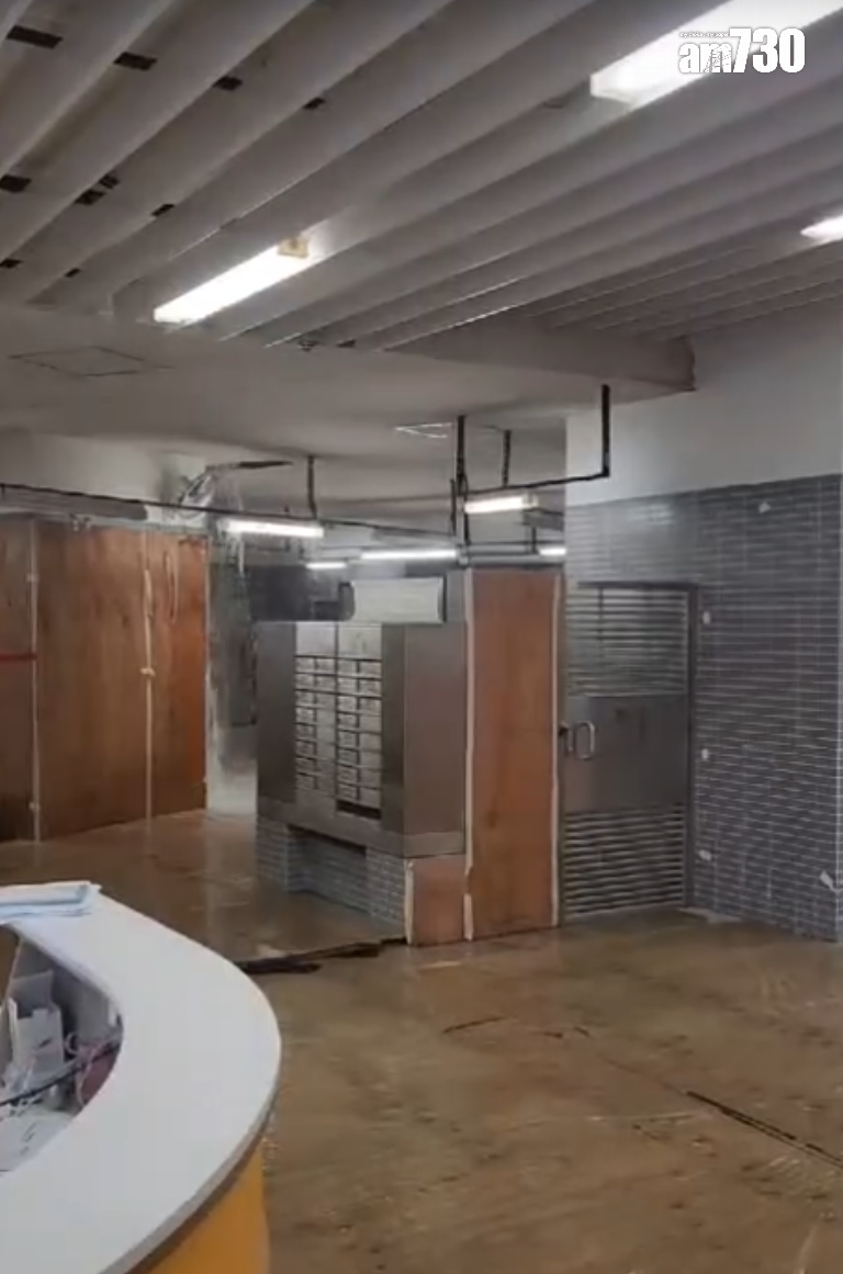 啟鑽苑5座啟湖閣上演「水舞間」(讀者提供)