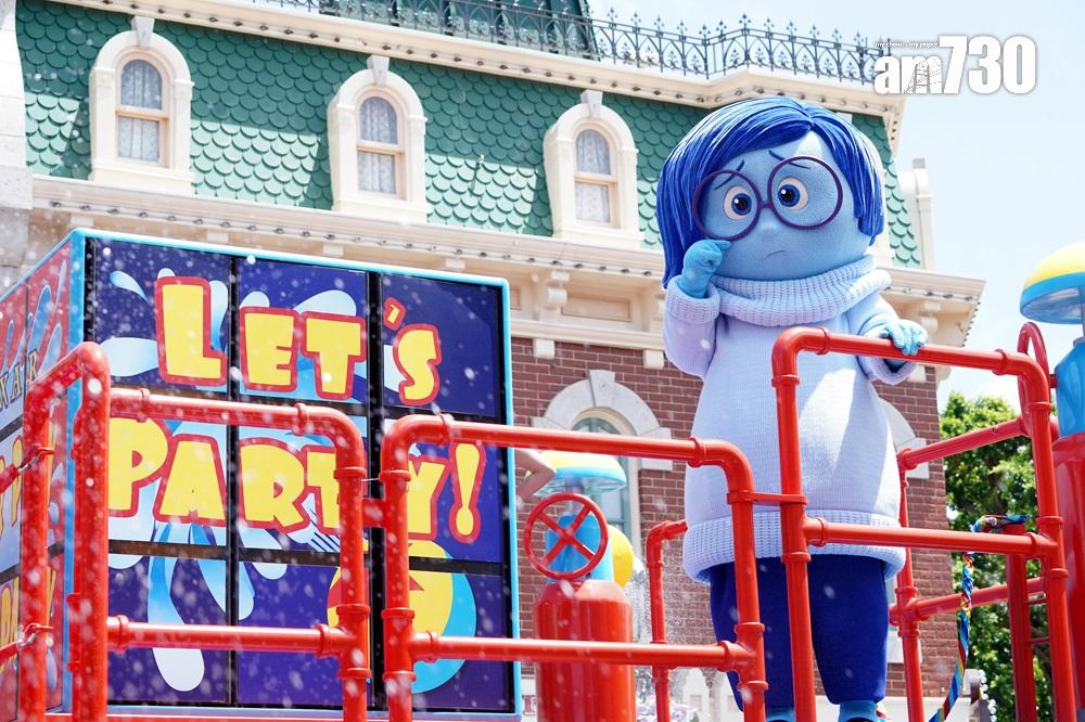 隨著《玩轉腦朋友2》的上映,阿燥於即日起首度登場香港迪士尼,聯同阿樂與阿愁齊齊與你大玩水花!
