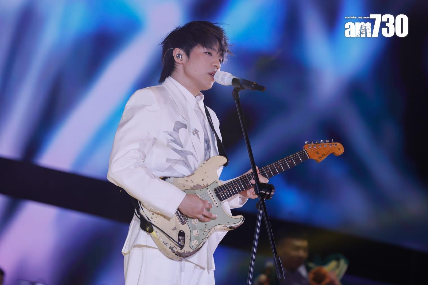 Ian演唱會|陳卓賢白馬王子look登場 羅淑佩李國章都有頭場睇騷