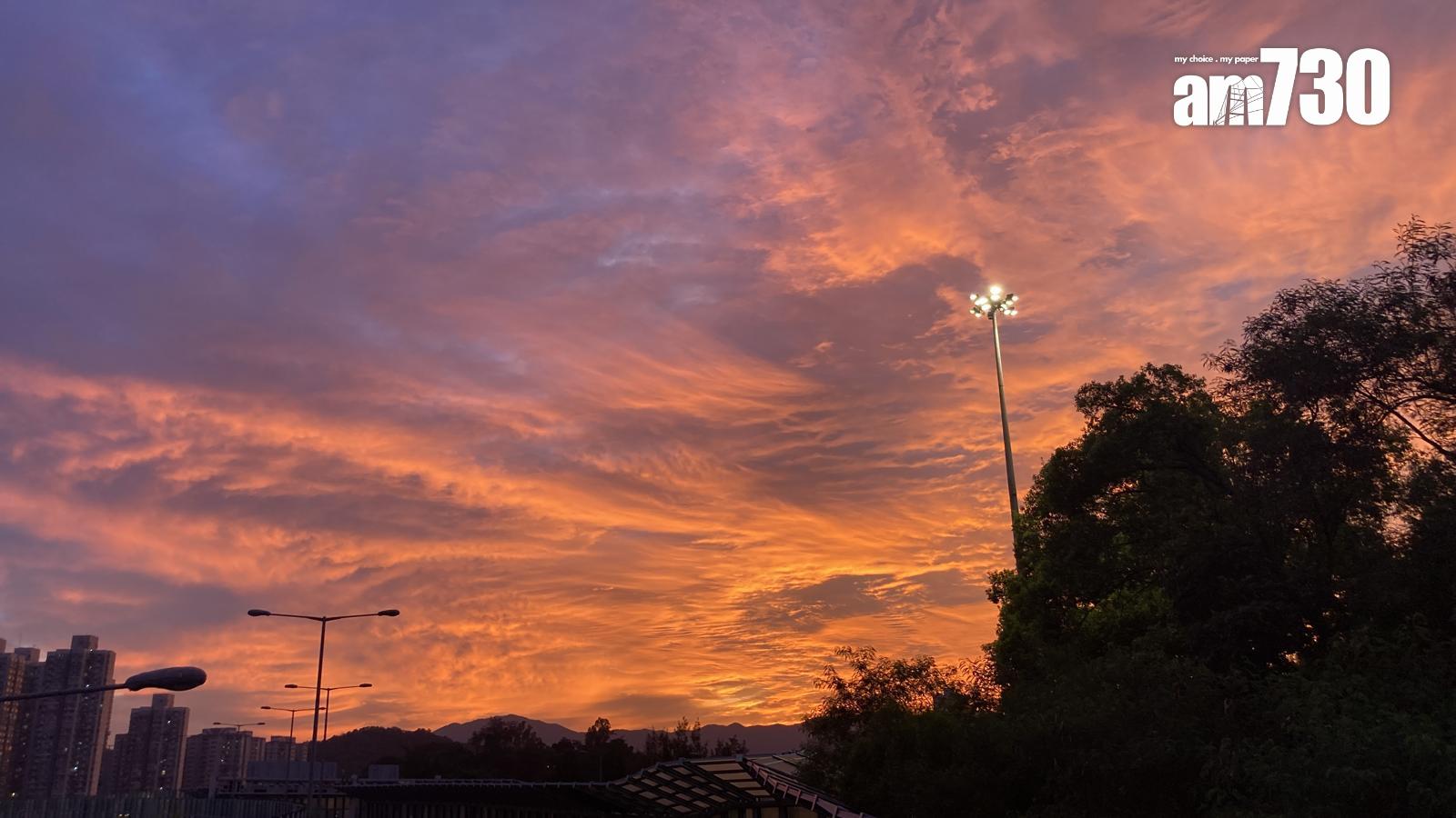 本港過去兩日的黃昏及晚霞時間,不少市民都拍攝到火燒天的美景。(蘇文傑攝)