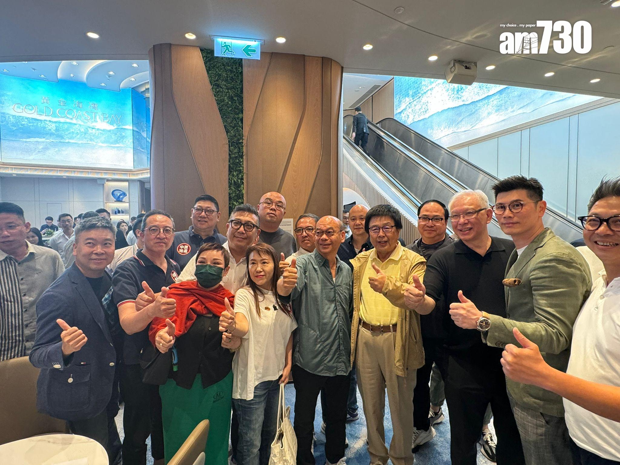 黃金海灣.意嵐收逾4000票 蔡志明巡視展銷廳送果汁慰勞工作人員及代理|屯門新盤