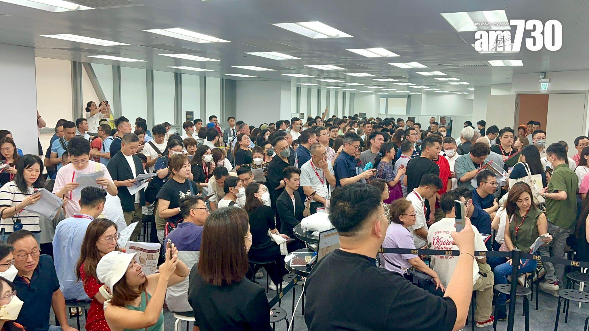 尚逸開賣|首輪即日沽65伙 大手客斥逾1215萬購2伙作投資|西營盤新盤