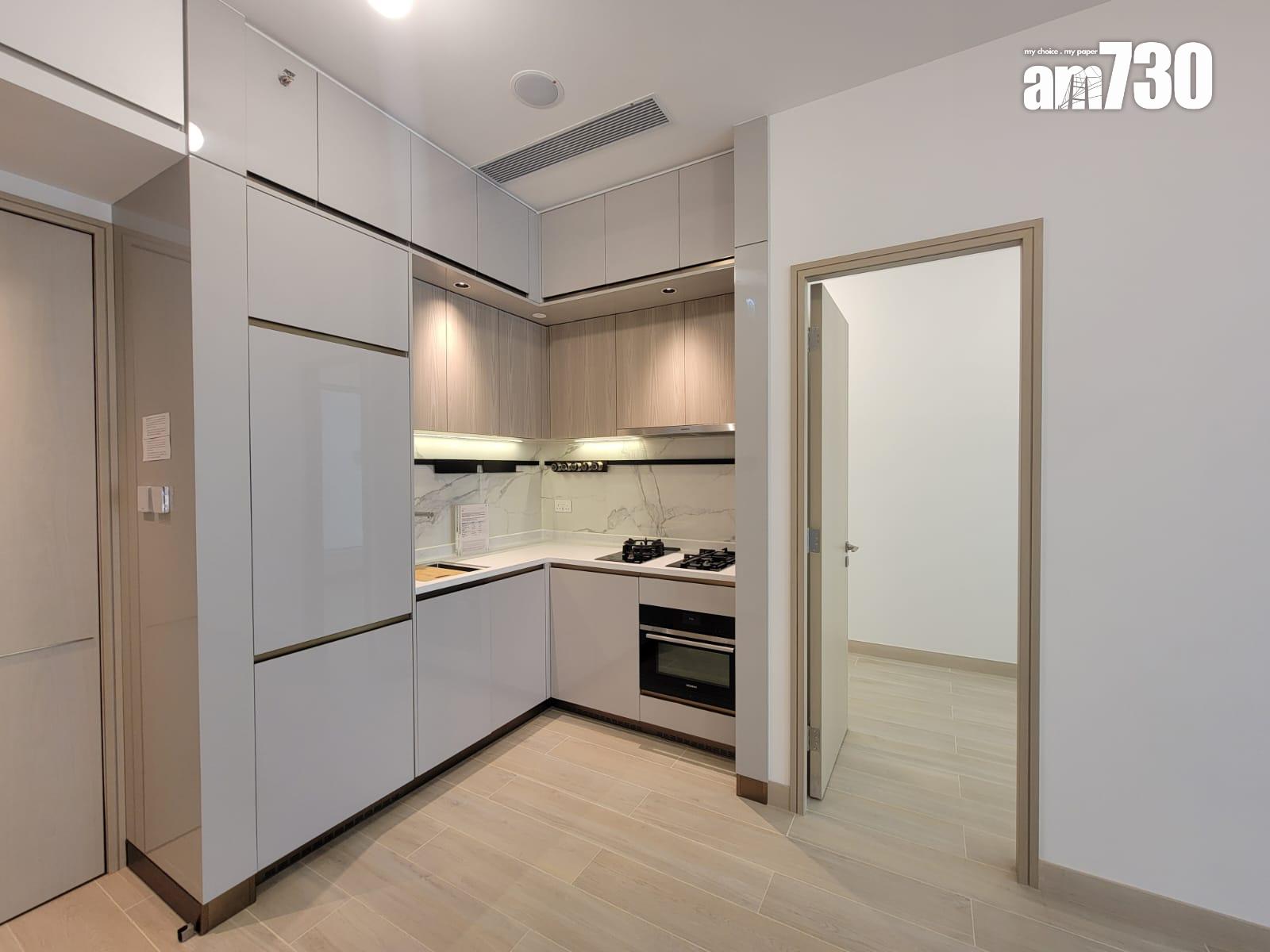 意嵐示範單位|一房及兩房採開廚設計 淺木色儲物櫃空間足|多圖有片