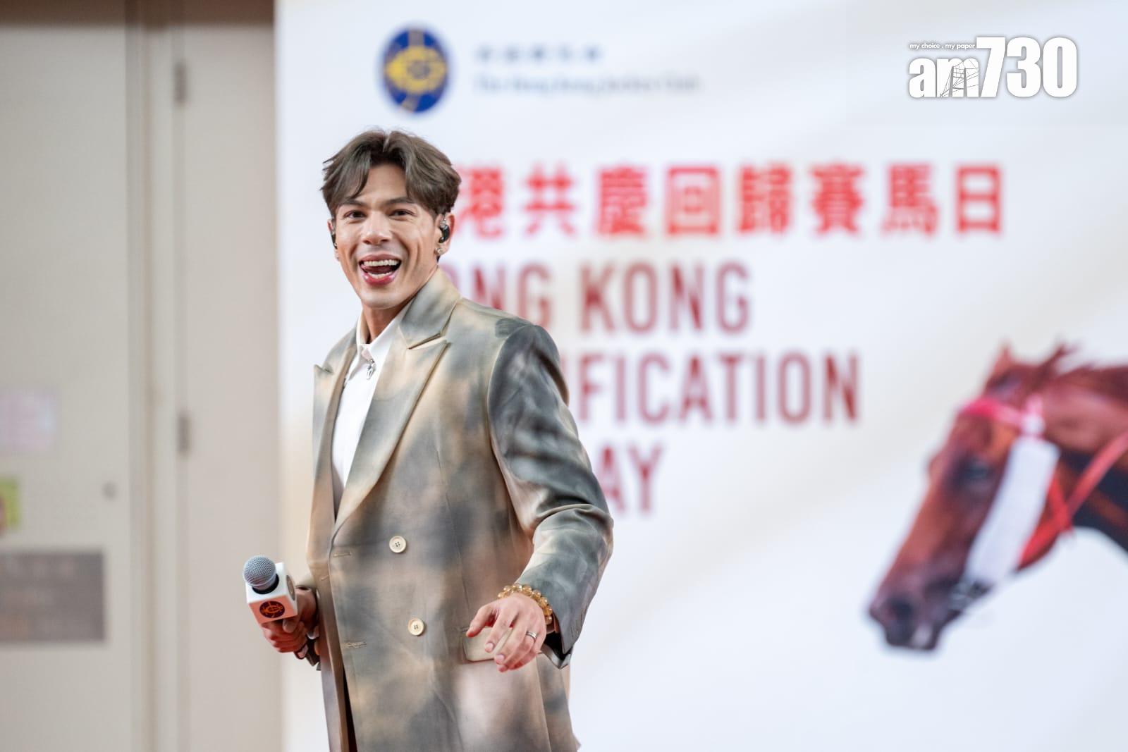 古淖文以英文歌《Sway》打頭陣。(陳奕釗攝)