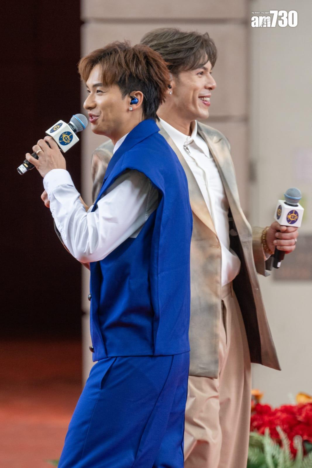周吉佩與古淖文合唱《友共情》。(陳奕釗攝)