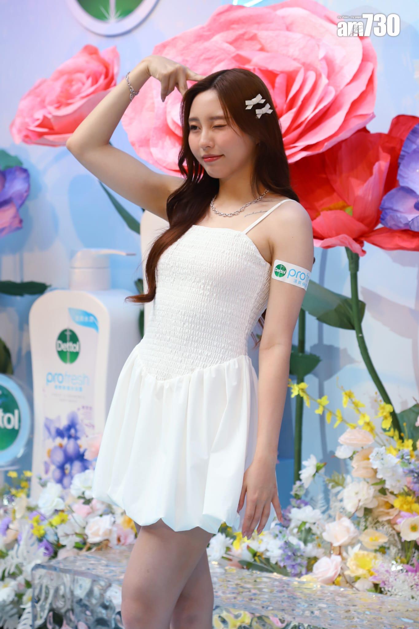 Ivy So成為「沐浴巨星」,現身品牌活動吸引半百「蘇蝦」在對面馬路追星。(羅錦鴻攝)