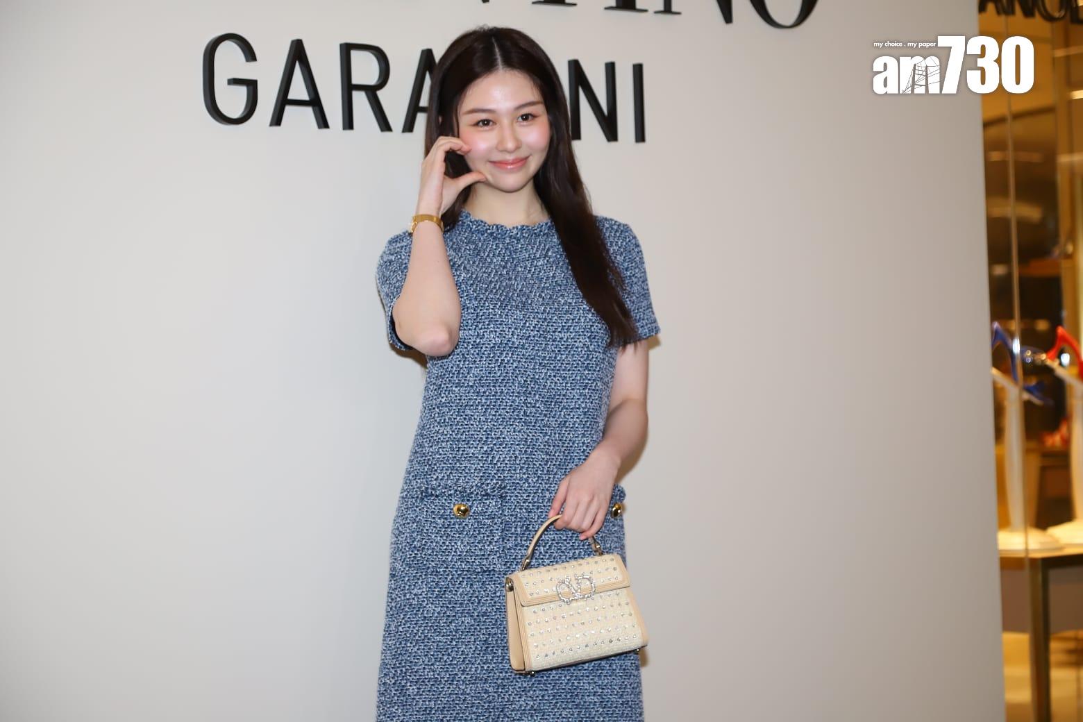 沈月表示會跟媽媽邱淑貞及妹妹交流穿著心得。(羅錦鴻攝)