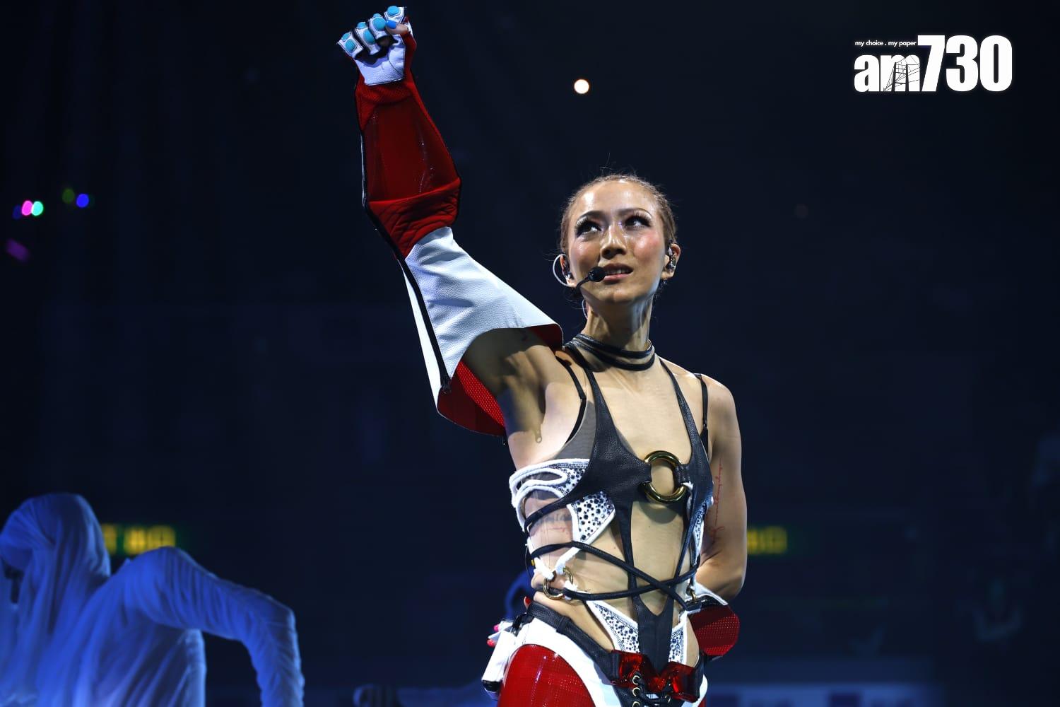 鄭秀文(Sammi)一連13場的《You & Mi 鄭秀文世界巡迴演唱會香港站》正式鑼。(林俊源攝)