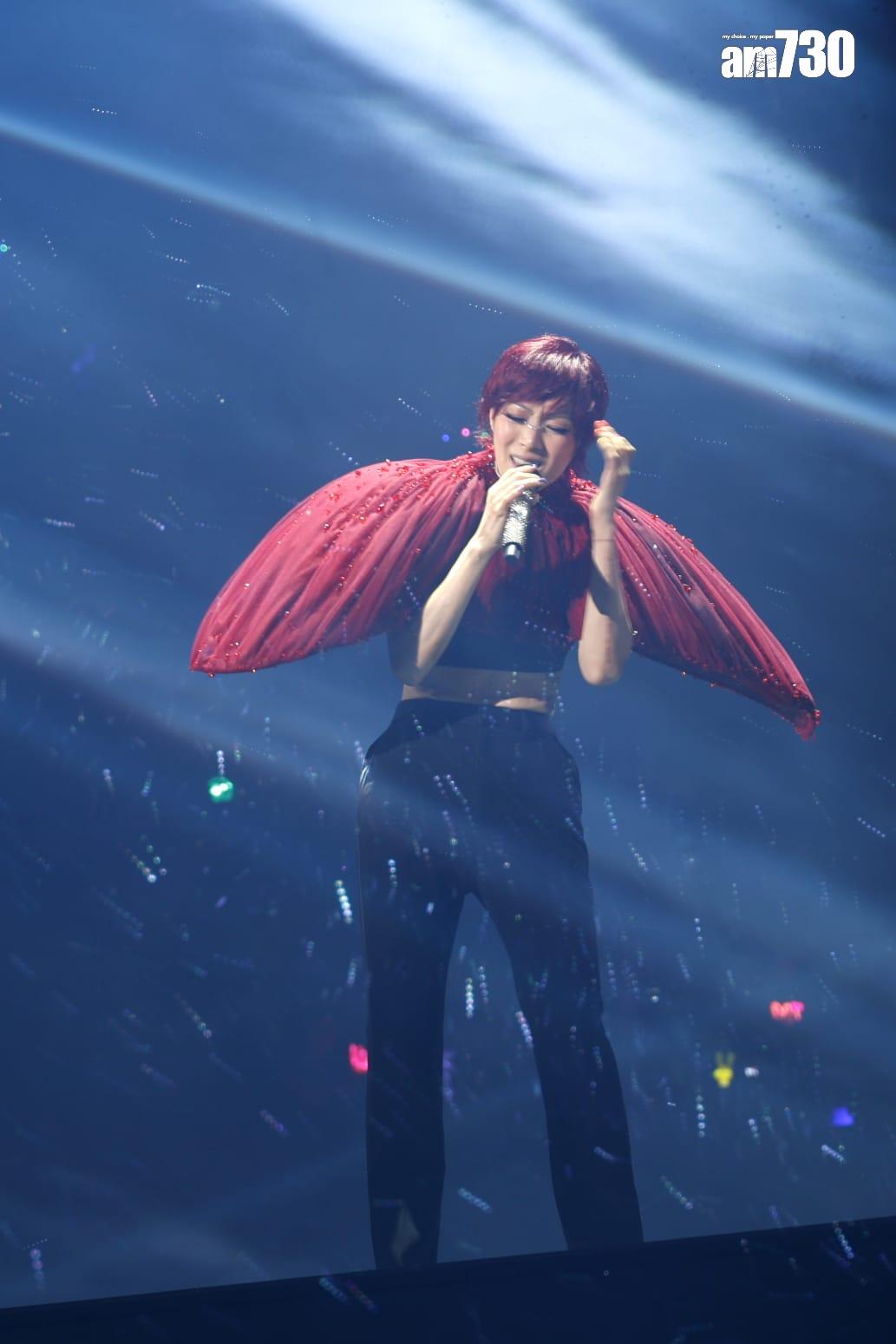 鄭秀文(Sammi)一連13場的《You & Mi 鄭秀文世界巡迴演唱會香港站》正式鑼。(林俊源攝)