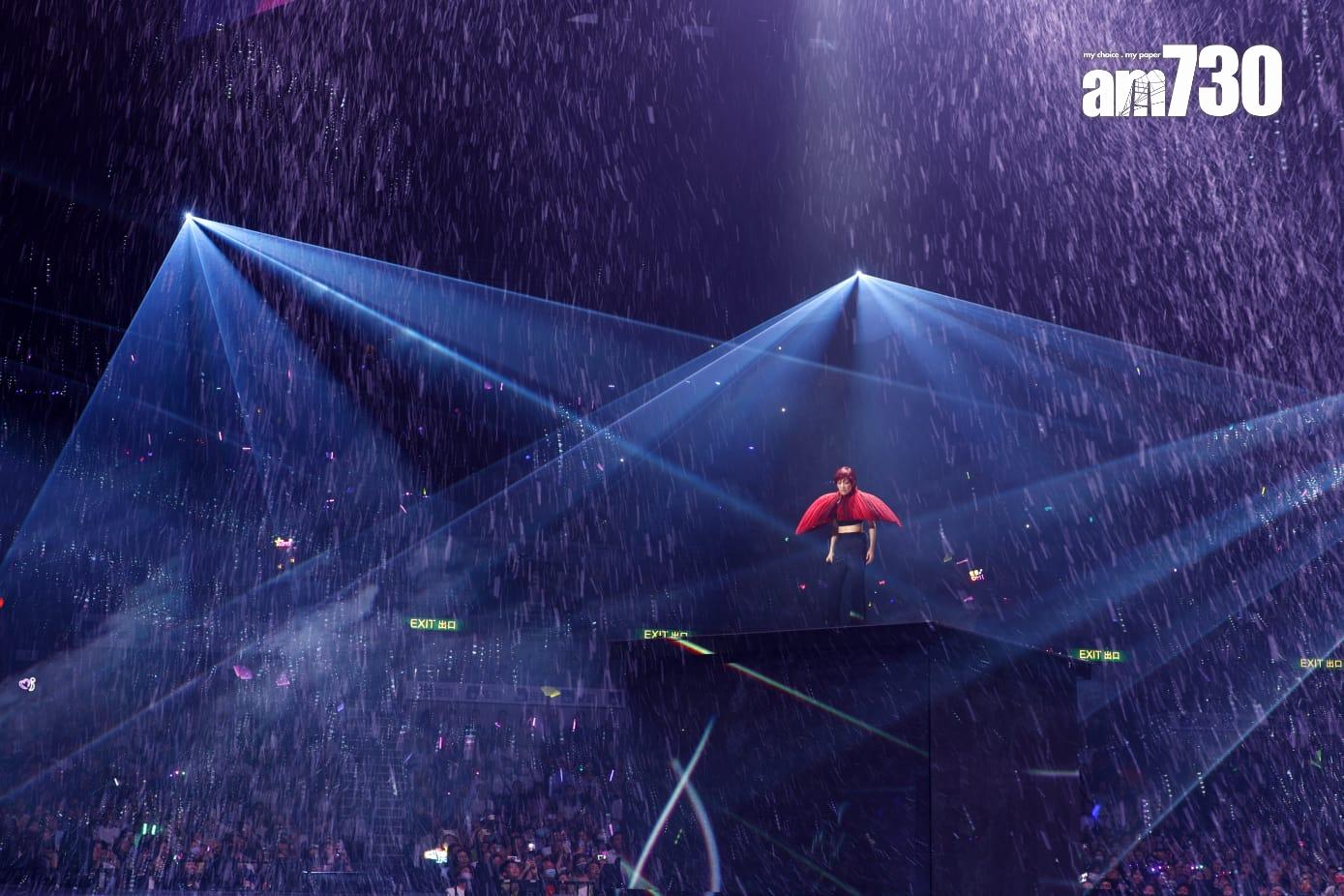 鄭秀文(Sammi)一連13場的《You & Mi 鄭秀文世界巡迴演唱會香港站》正式鑼。(林俊源攝)