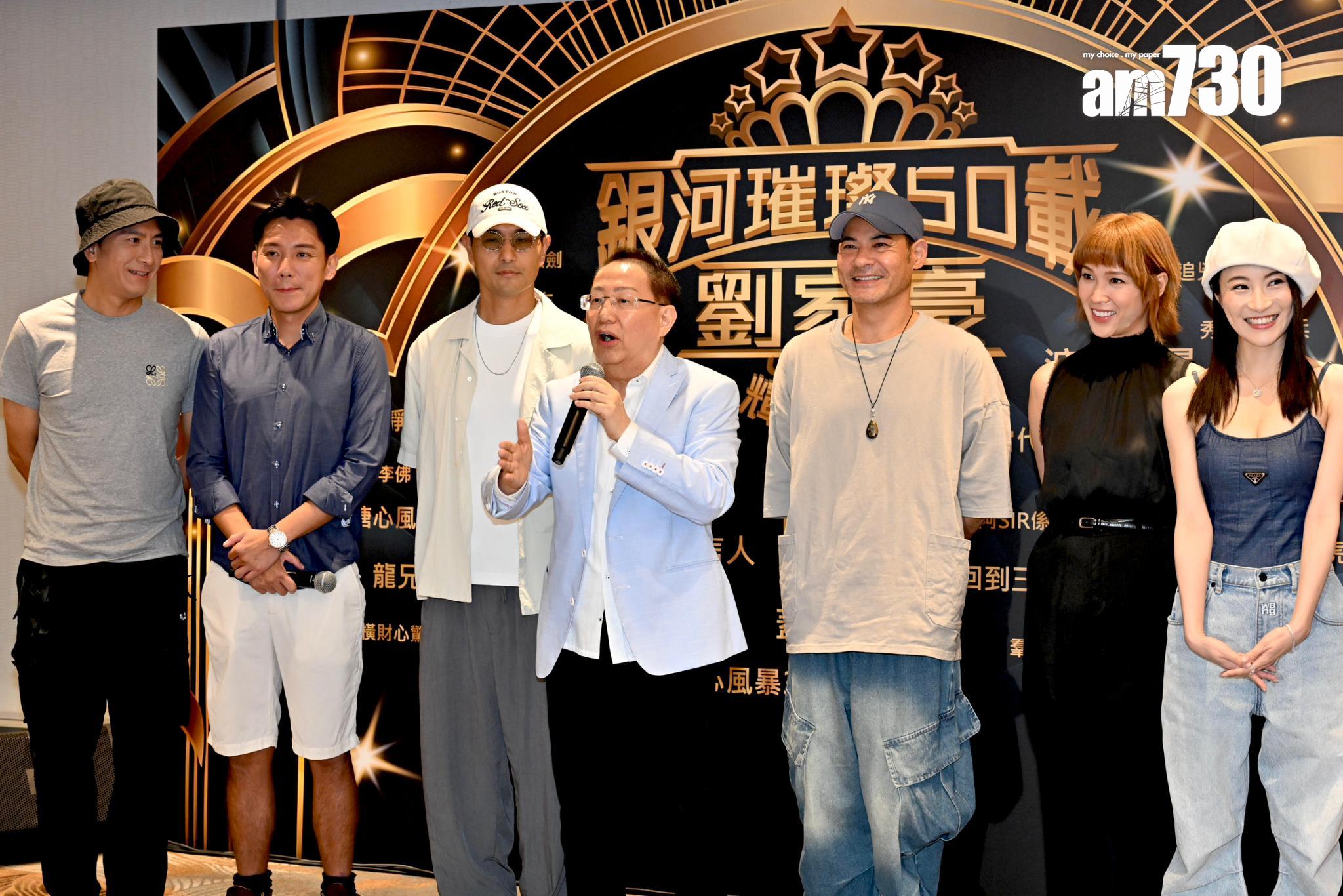 劉家豪提到近日重播的《回到三國》當年的收視曾超過40點。(娛樂組攝)