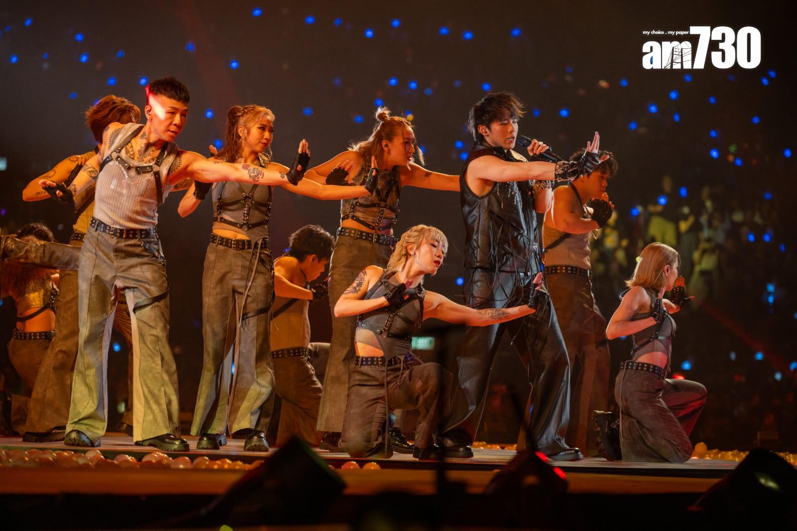 陳卓賢Ian在個唱挑戰跳唱歌曲。(陳奕釗攝)