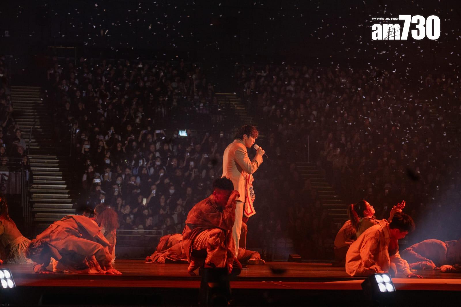 陳卓賢感激舞者每晚演出,流露最赤裸情緒。(陳奕釗攝)