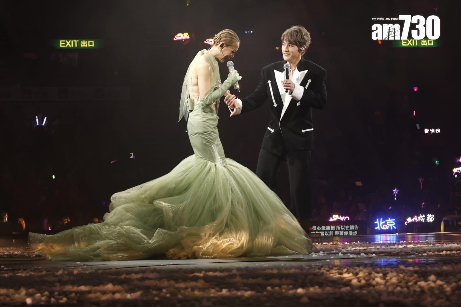 Sammi演唱會尾場,請來Jeffrey擔任嘉賓合唱《不要驚動愛情》。