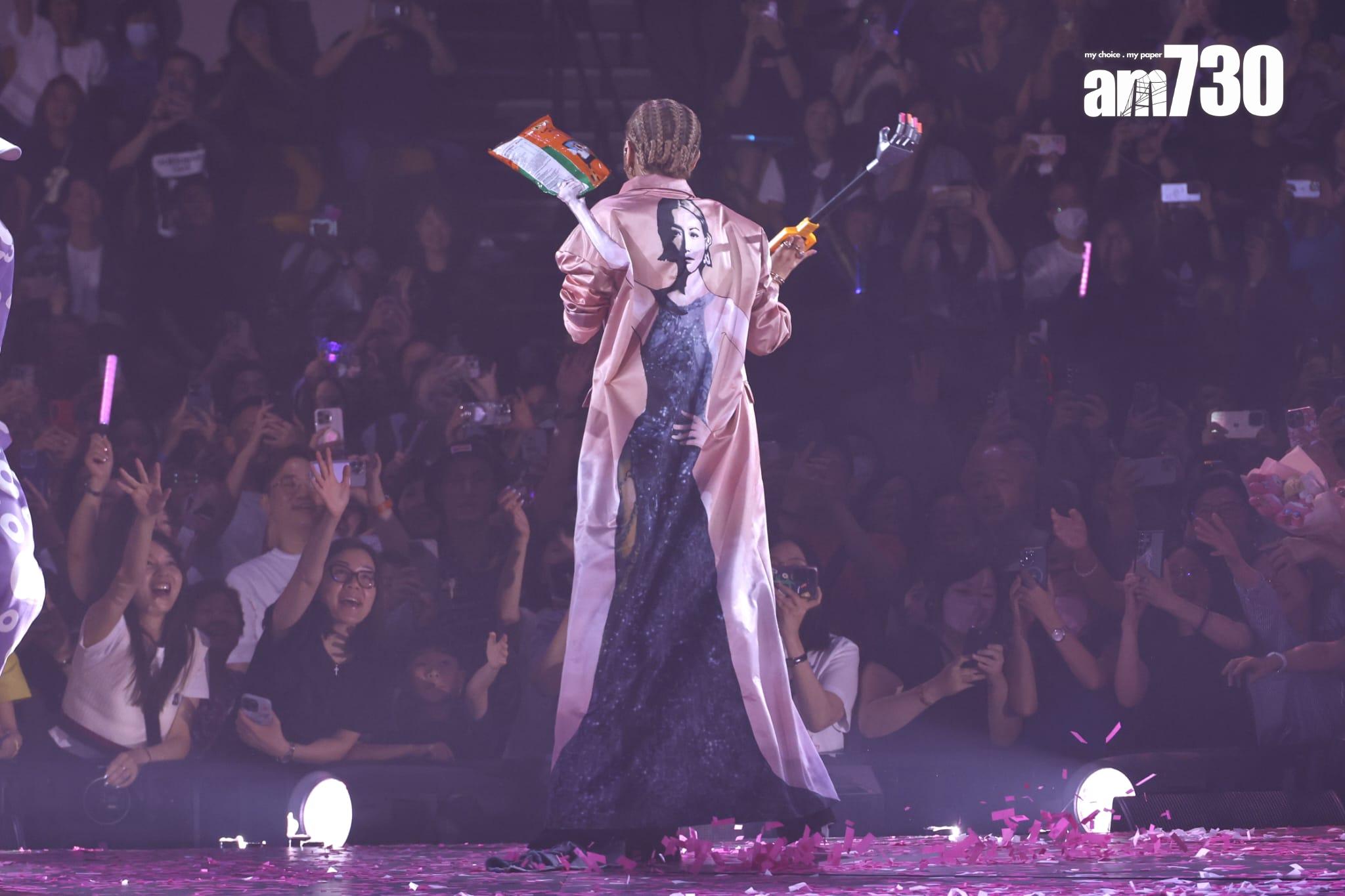 Sammi每晚演唱會均有新歌衫,尾場亦不例外。(娛樂組攝)