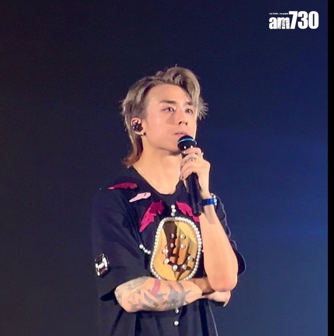 AK感觸剖白心聲,坦言曾感不懂與世界溝通,自我封閉。(娛樂組攝)