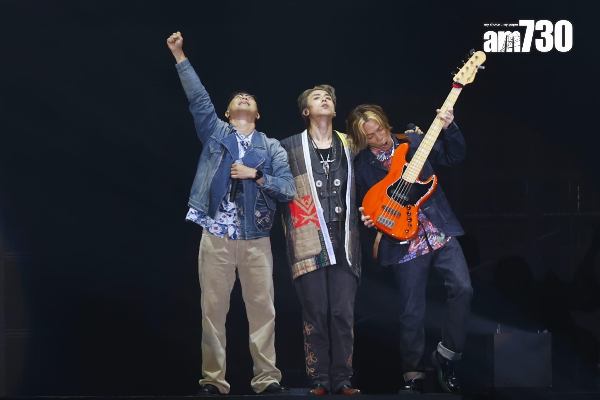 RubberBand 連續兩場擔任AK演唱會嘉賓。(林俊源攝)