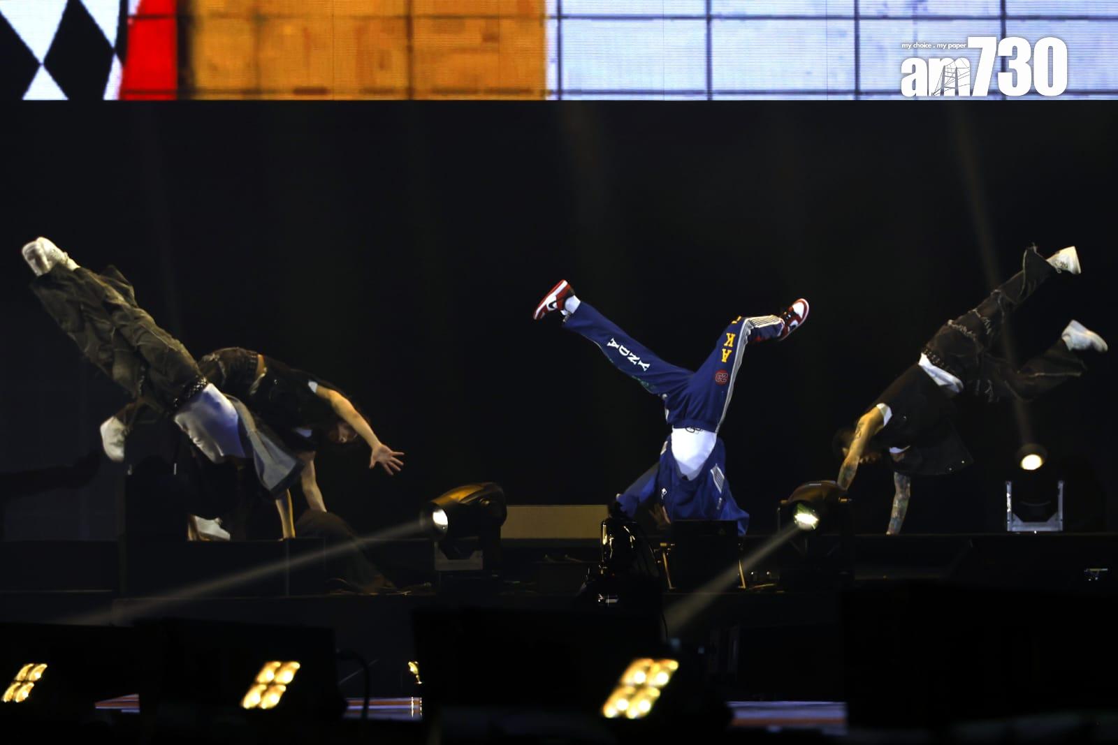 AK跳Breaking挑戰高難度動作,體力消耗極大。(林俊源攝)