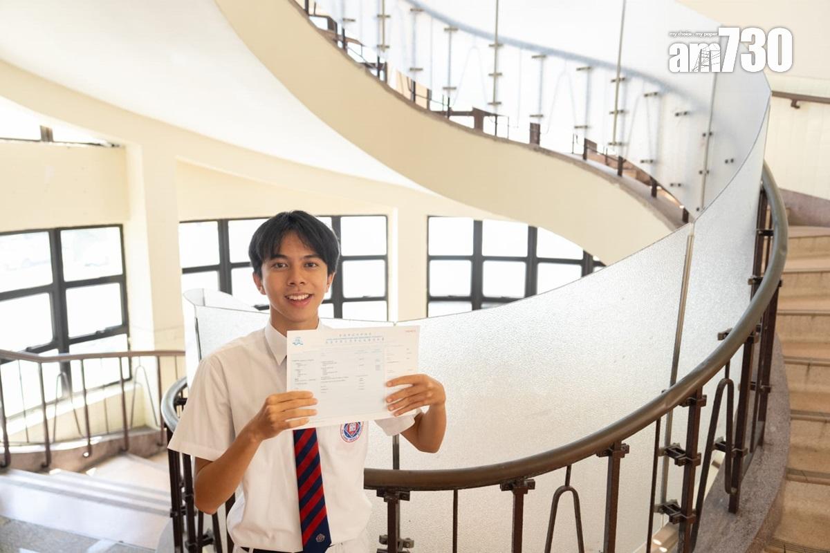DSE放榜2024|鄺弘哲對於成為超級狀元感到出乎意料,並感激家人鼓勵及支持。(林靄怡攝)