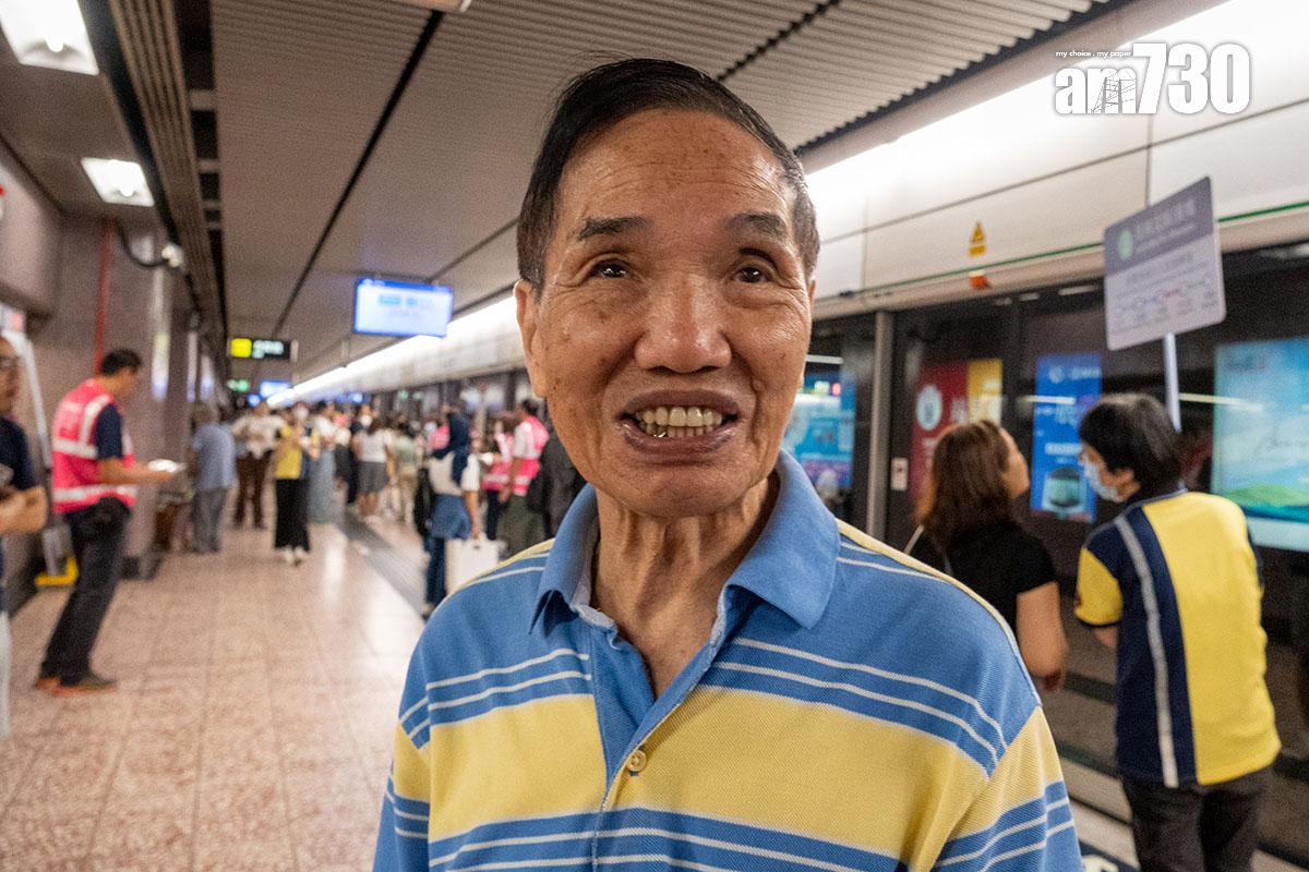 劉先生得悉觀塘綫局部暫停後已預留逾1小時乘車,但仍比預期遲10分鐘到油麻地。(陳奕釗攝)