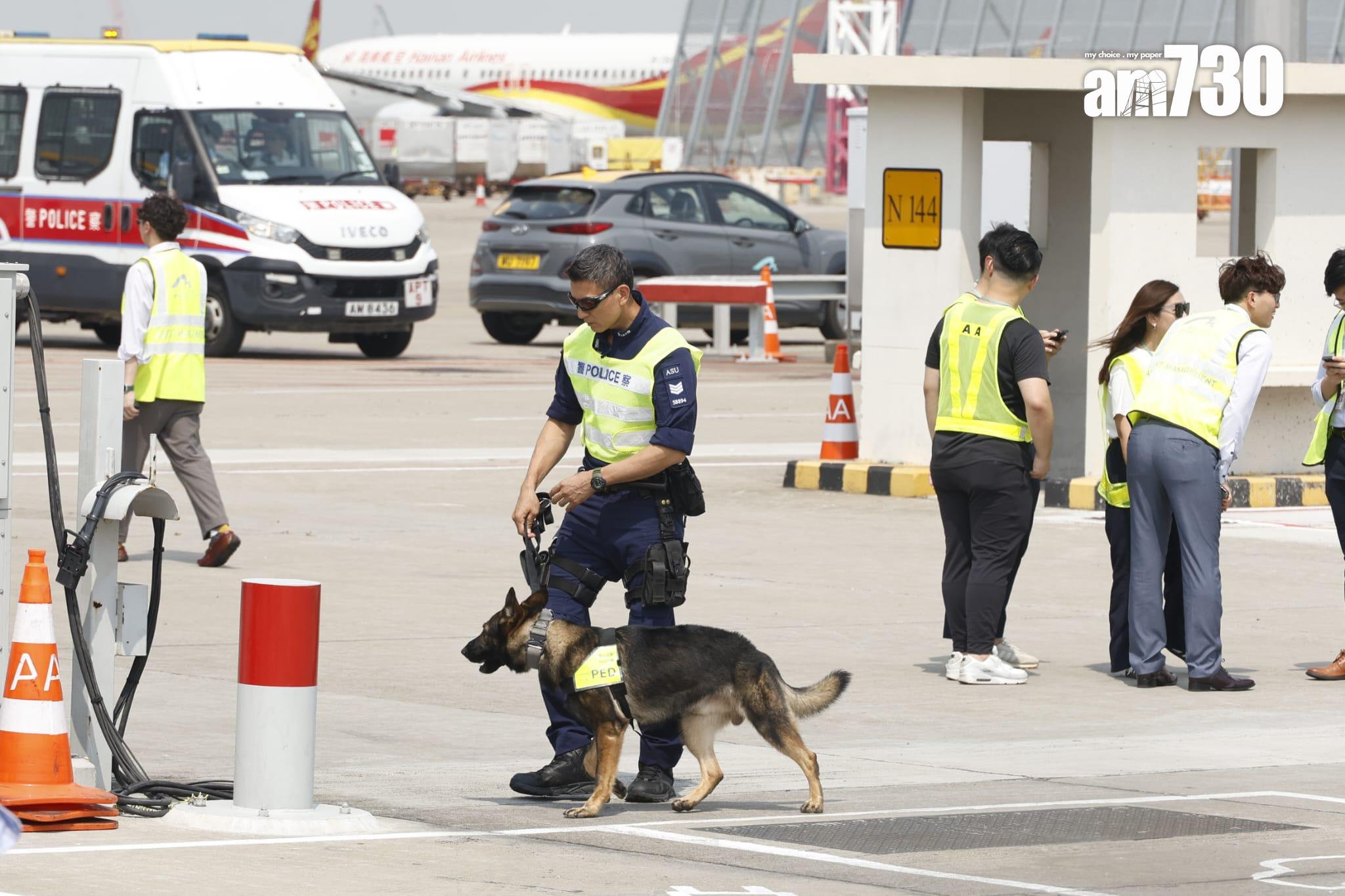 巴黎奧運國家隊奧運健兒代表團抵港,特區政府在停機坪舉行歡迎儀式。(林俊源攝)