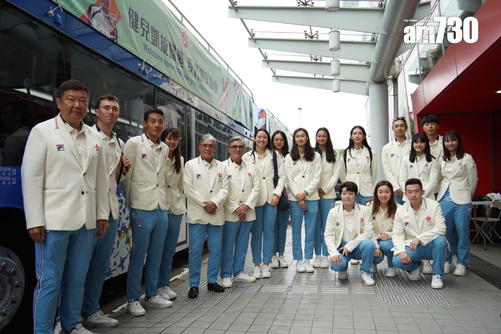 巴黎奧運中國香港代表團巴士巡遊,江旻憓、何詩蓓兩位獎牌得主及其他代表出席(吳康琦攝)
