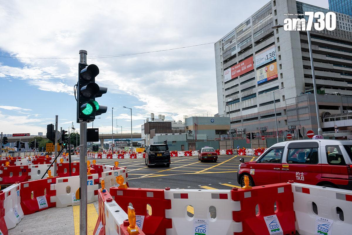 觀塘偉業街與開源道交界的迴旋處,日前起改為交通燈十字路口。(資料圖片/陳奕釗攝)