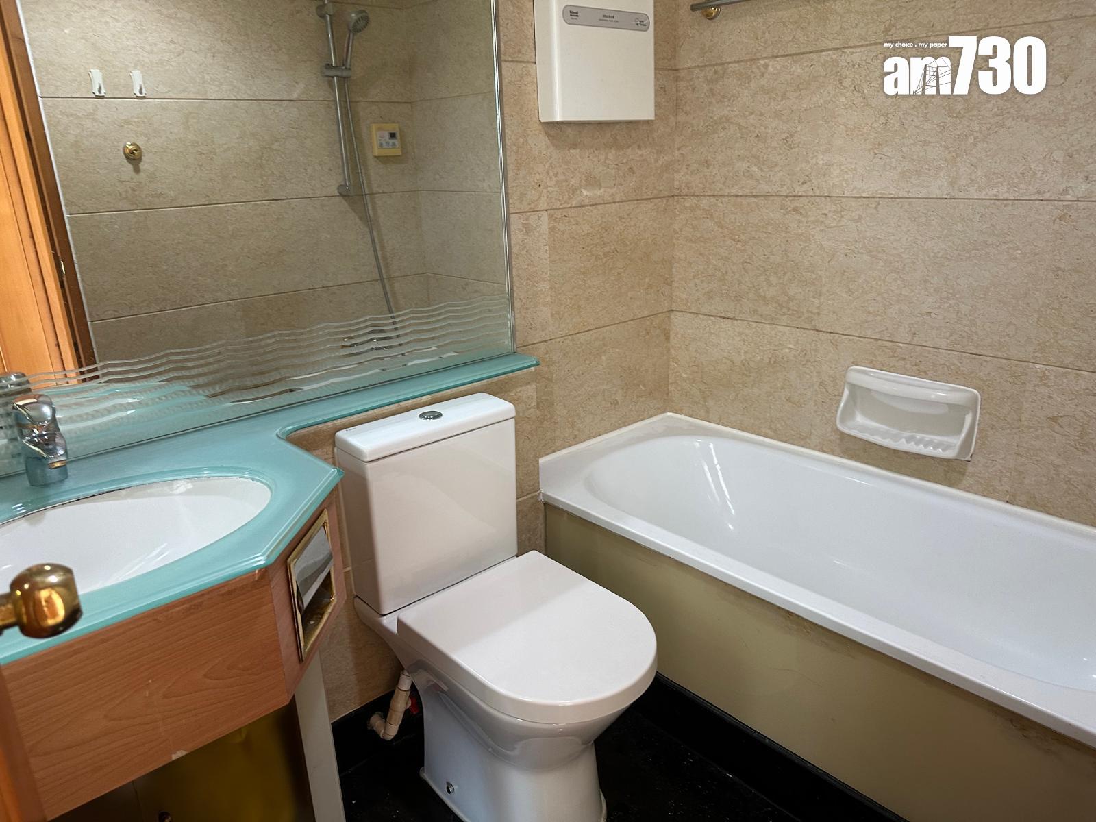 叫價一減再減!藍灣半島業主5年蝕17%沽三房套 呎價低見1.3萬(多圖)|二手樓成交