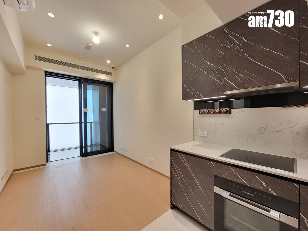 朗賢峯IIA期示範單位|482呎兩房融合Japandi理念 睡房改作半開放式書房|多圖有片