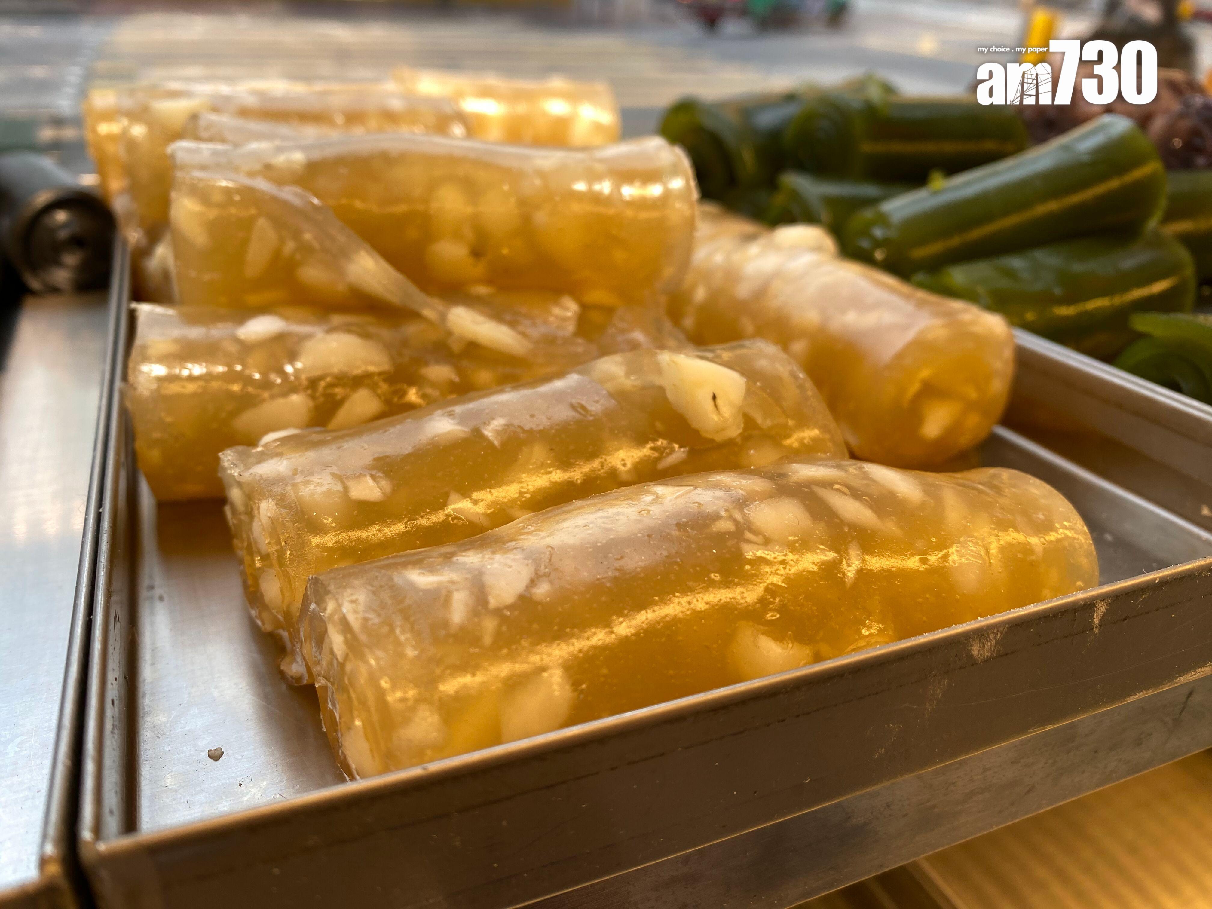 馬蹄卷內有粒粒清爽馬蹄。