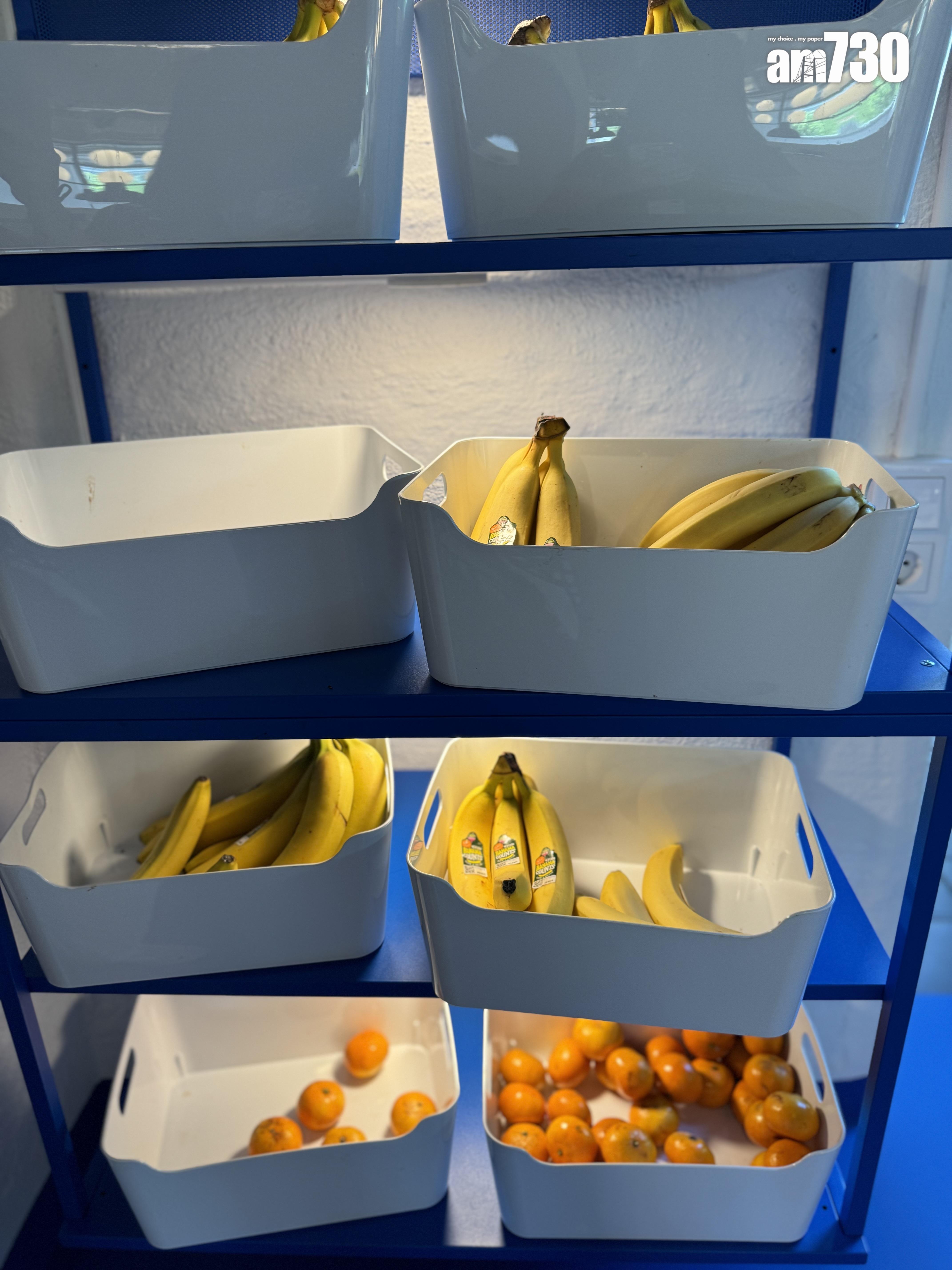 每個辦公室都提供免費茶水、咖啡、朱古力及小食。