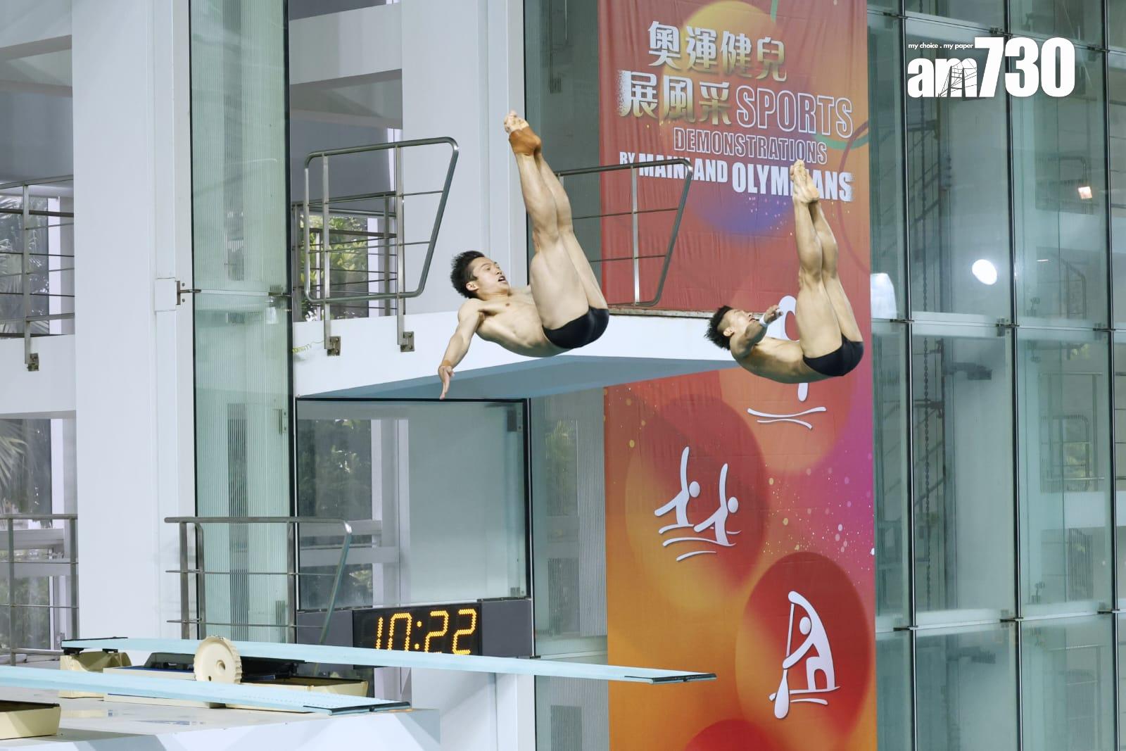 國家男子跳水運動員同場表演。(林俊源攝)