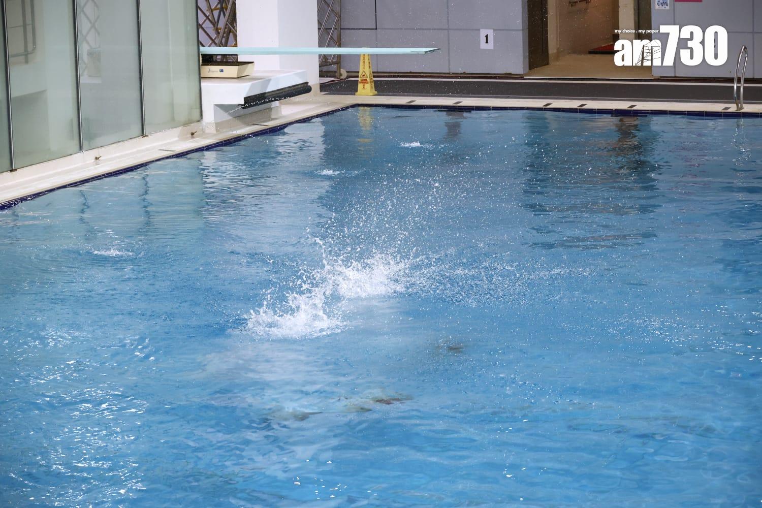 跳水「夢之隊」全紅嬋及拍檔陳芋汐共同表演「水花消失術」。(林俊源攝)