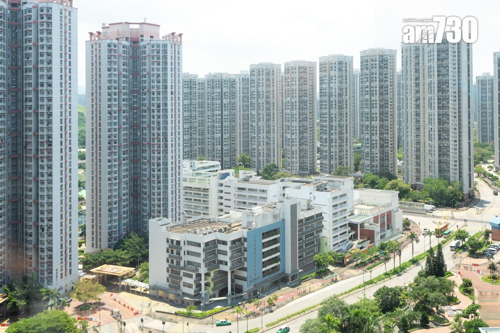 天水圍天秀路的悅品酒店,轉型為青年宿舍項目「琇居」 。(林靄怡攝)