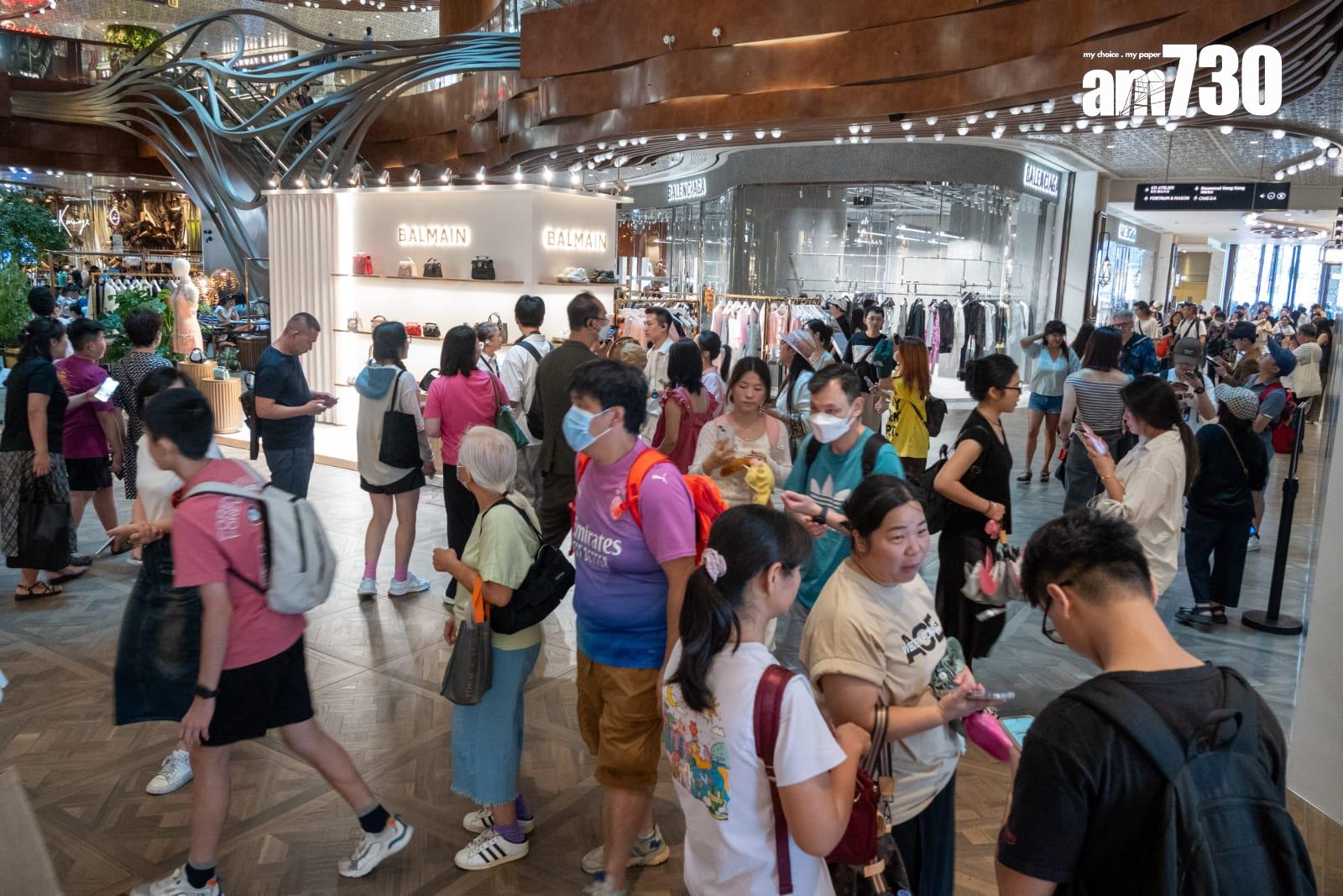 多啦A夢展錄500萬人次 帶動附近商場餐廳生意 (陳奕釗攝)