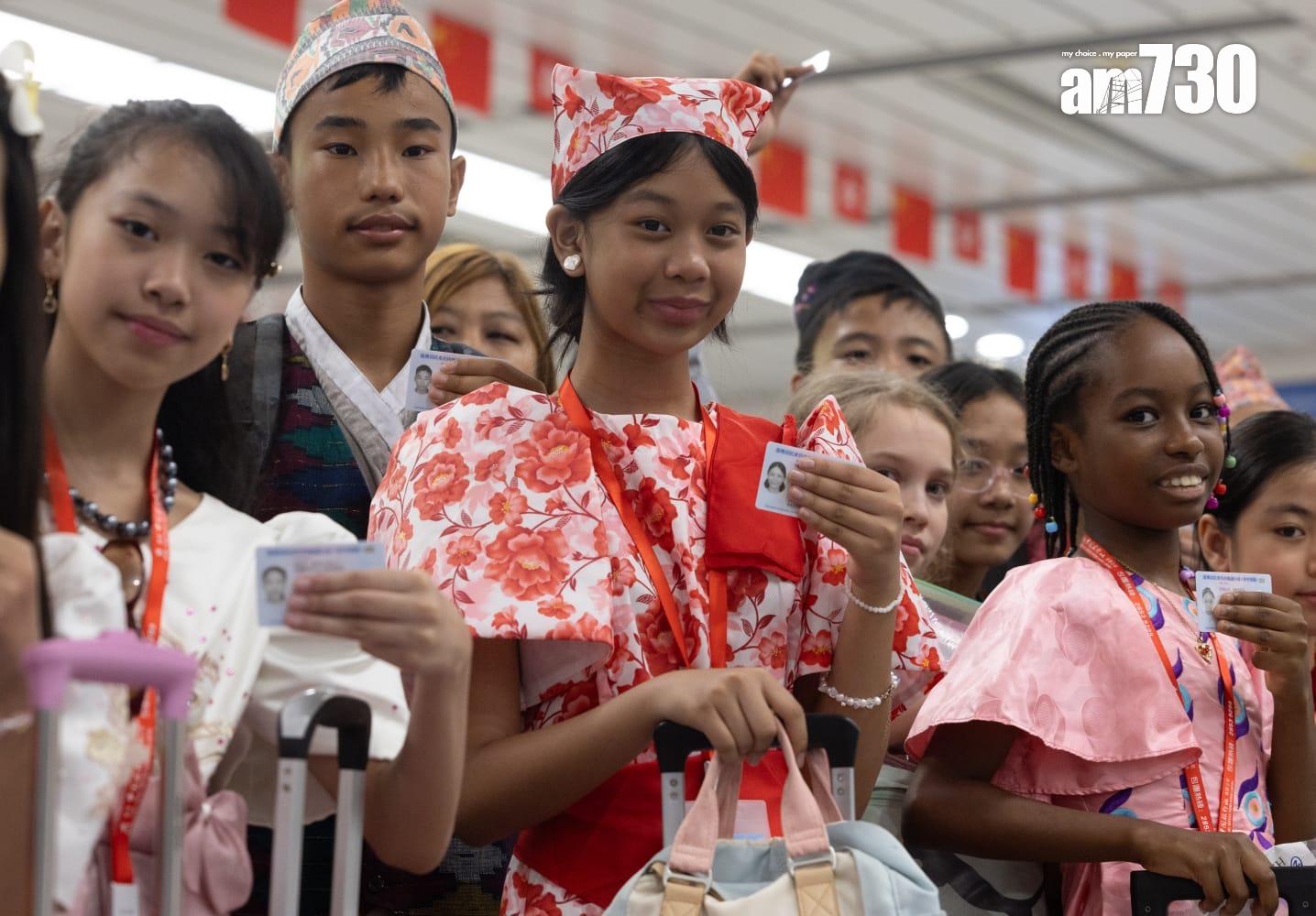 非華裔學生結束大灣區交流團行程 大讚︰過關便捷 (蘇文傑攝)