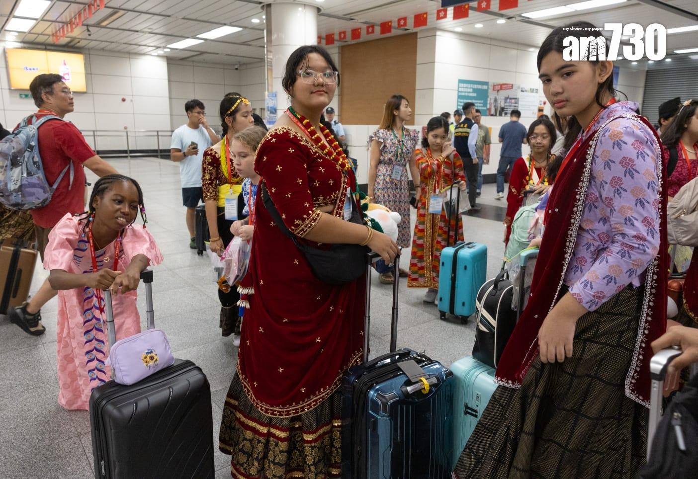 非華裔學生結束大灣區交流團行程 大讚︰過關便捷 (蘇文傑攝)