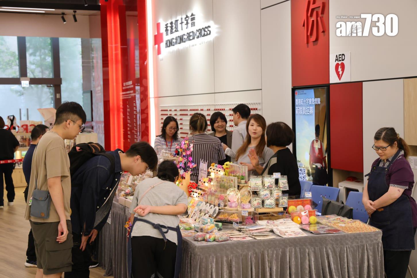 殘疾人士並不是受助者 紅十字會︰給予一個就業機會 (吳康琦攝)