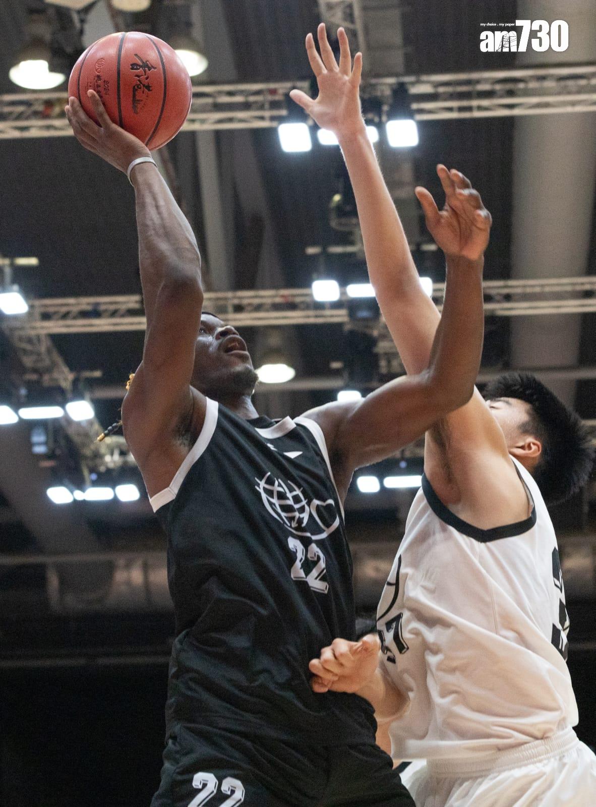 籃球|姚基金慈善賽畢拿(Jimmy Butler)沒有留力。(蘇文傑攝)