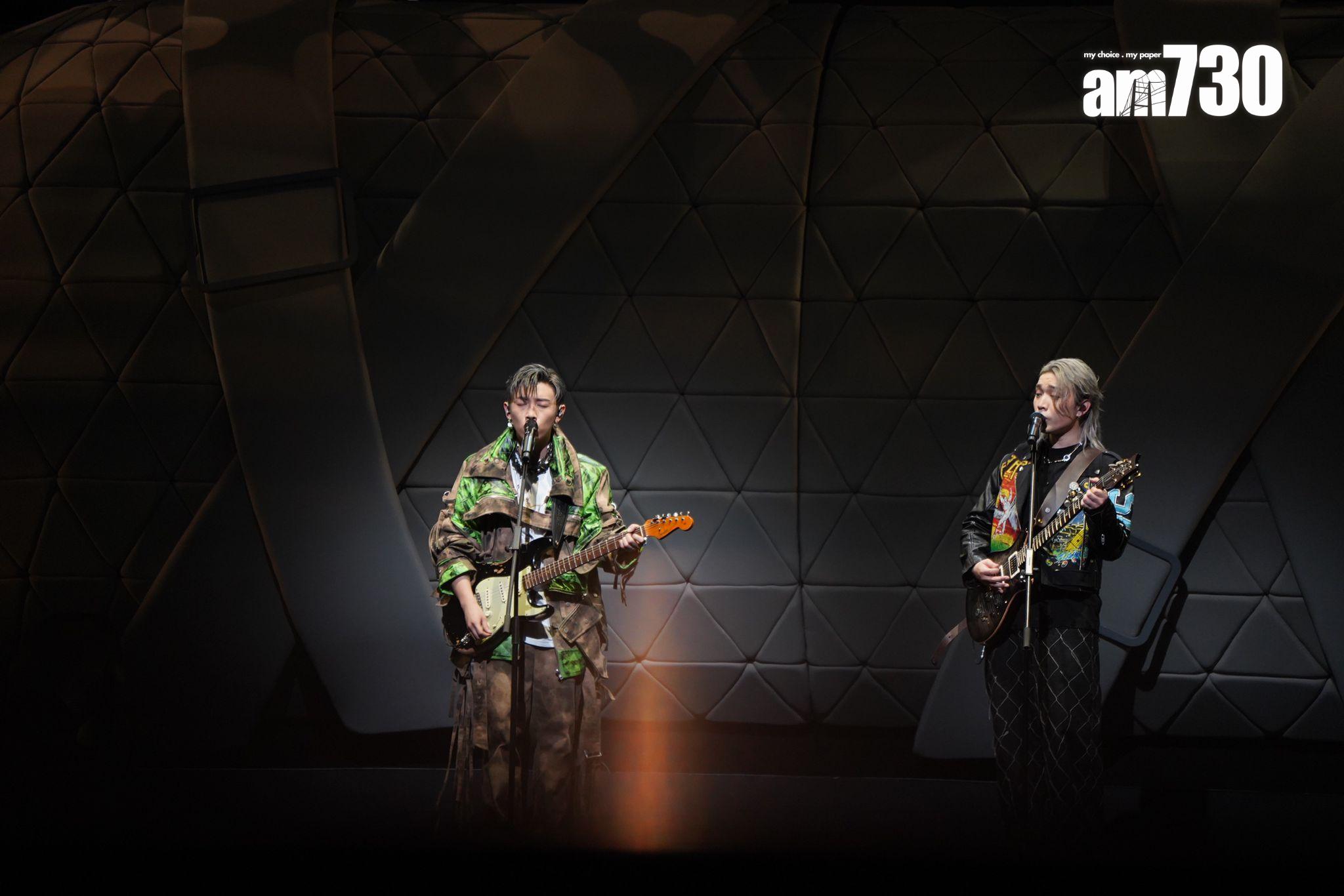 Jer與MC表示在結他solo部分,緊手都手震。(吳康琦攝)