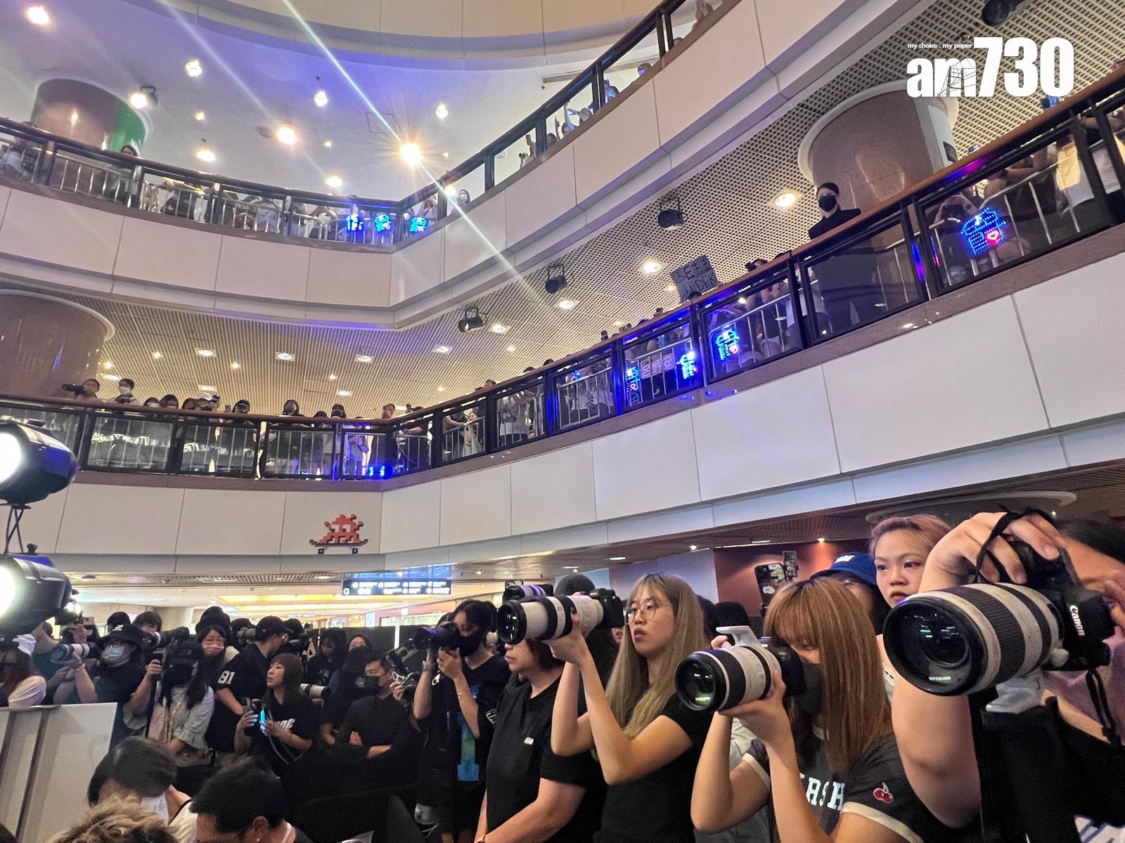 Edan公開現身吸引大批爵屎支持。