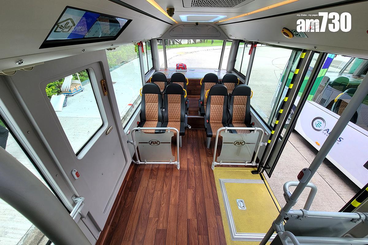 無人駕駛小巴8月26日起在錦綉花園進行載人測試。(資料圖片/林俊源攝)