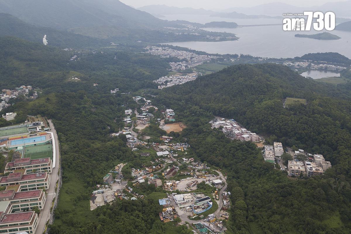 汀角路沿線一帶近年大興土木。(資料圖片)