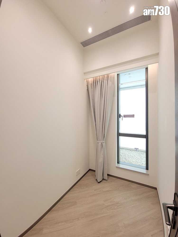 天璽.天示範單位|909呎經改動四房 客廳空間寬敞 盡顯溫馨奢華|啟德新盤