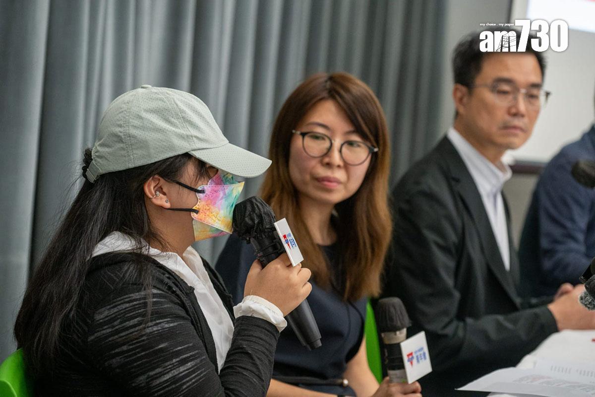 Christy(左)目前視與家人傾訴心事為情緒出口。(陳奕釗攝)