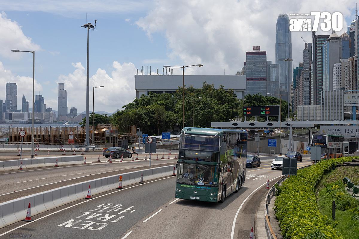 氫能巴士早前獲准使用行車隧道。(資料圖片/蘇文傑攝)
