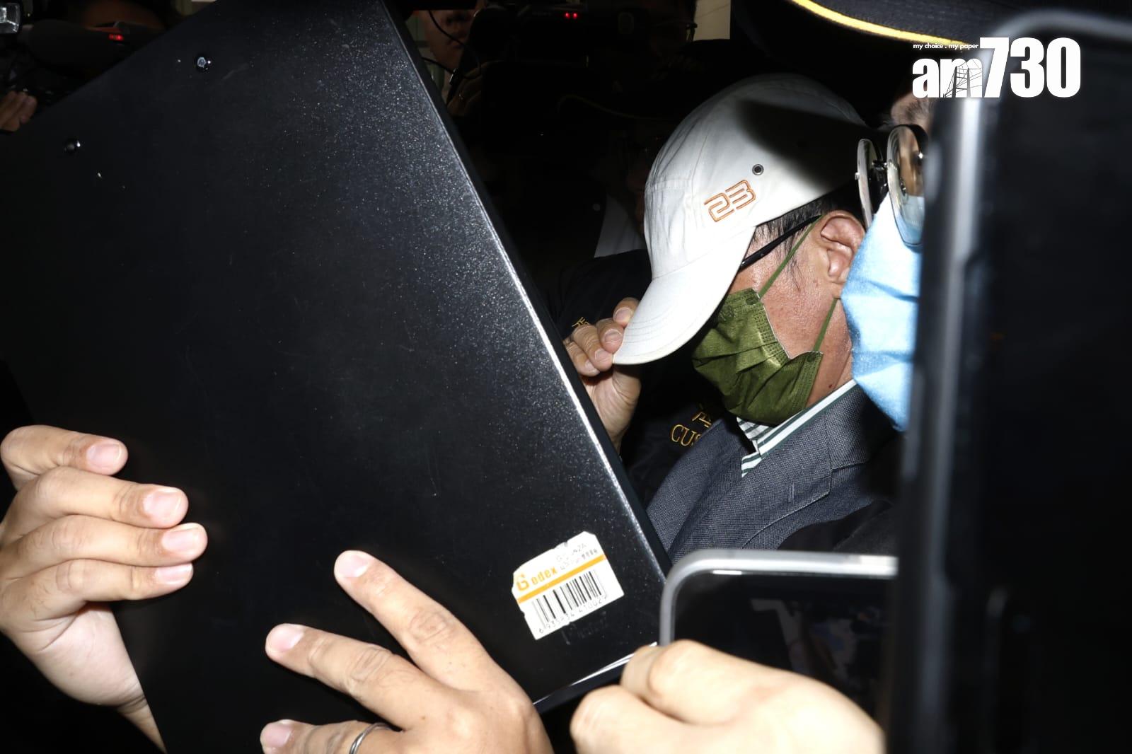 舒適堡結業|海關拘捕兩名男女董事。(林俊源攝)