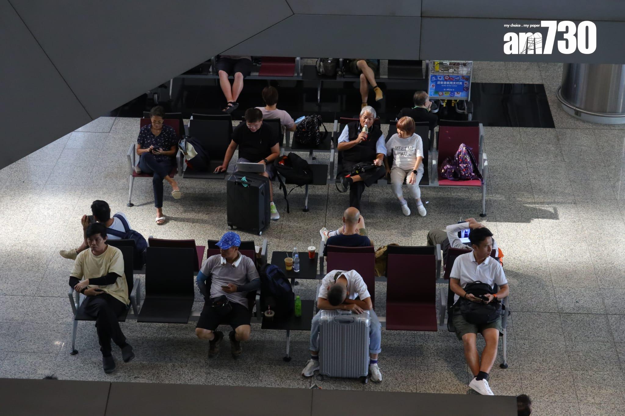 摩羯颱風金鐘站及機場情況。(鍾式明攝)