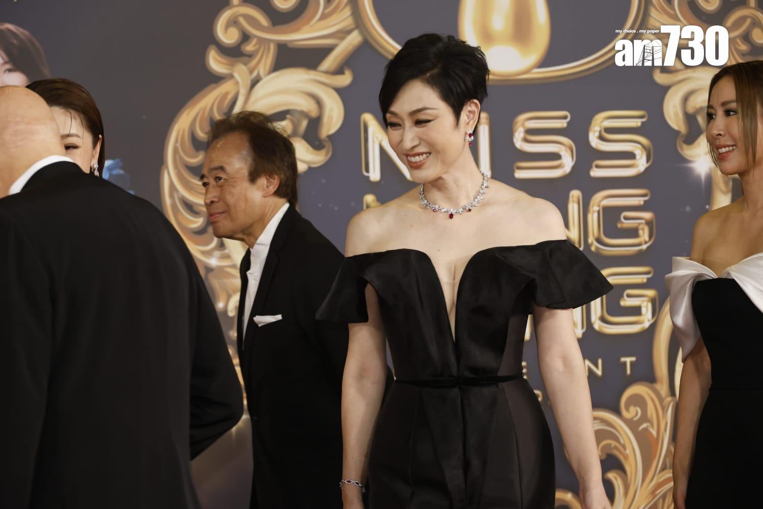 陳法蓉最性感,露出事業線。(林俊源攝)